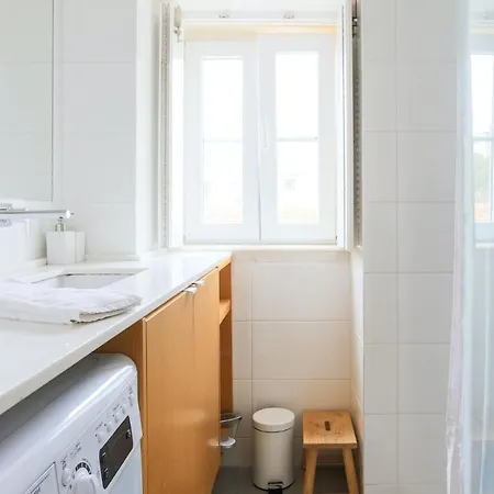 Plum Guide - Little Red Roof Apartment