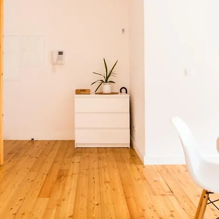 Apartament Plum Guide - Little Red Roof